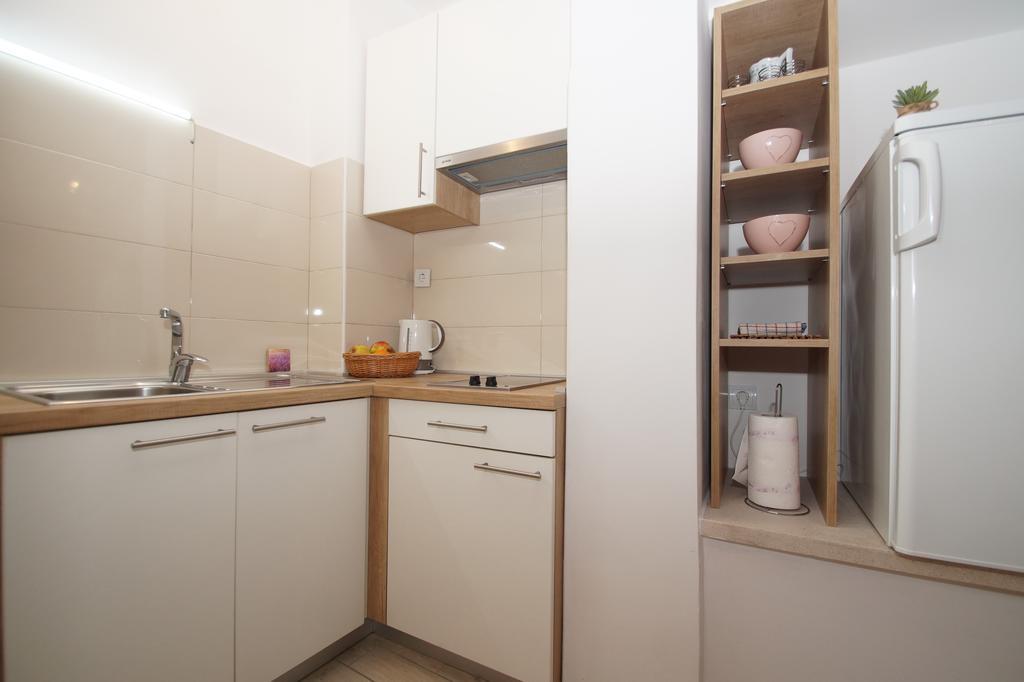 Apartment Chupa กอร์จูลา ภายนอก รูปภาพ