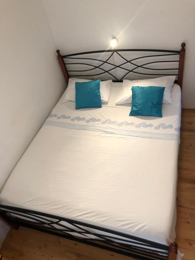 Apartment Chupa กอร์จูลา ภายนอก รูปภาพ